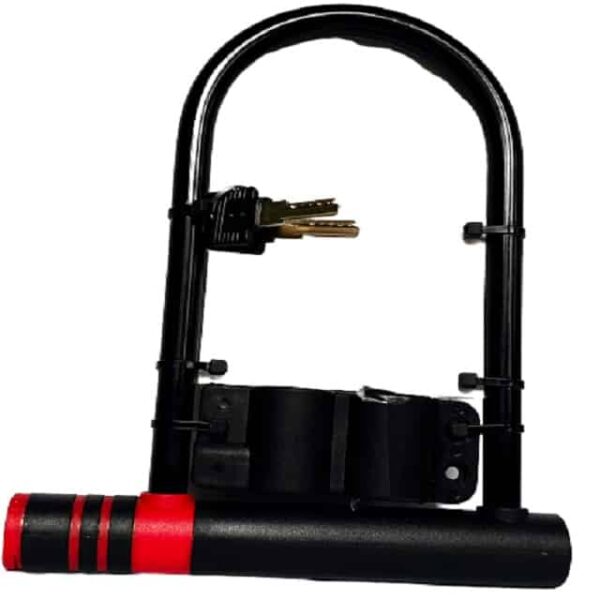 Svart cykellås med nycklar och hållare