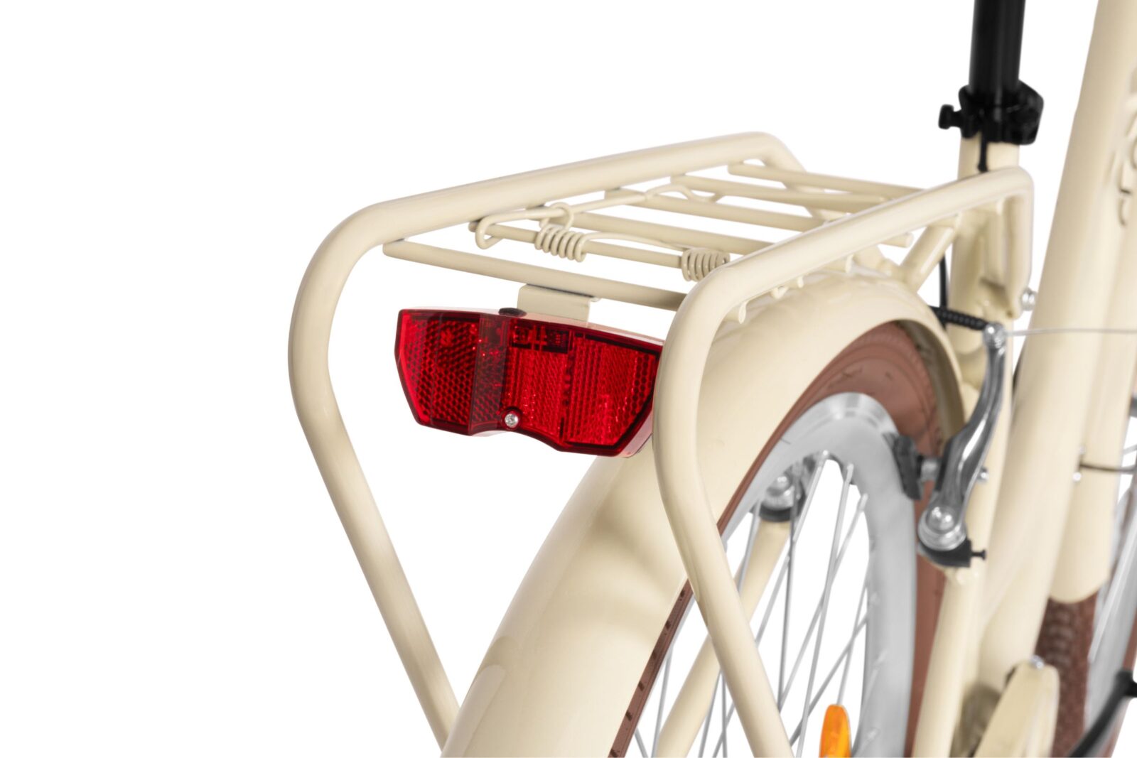 Cykel med pakethållare och bakljus