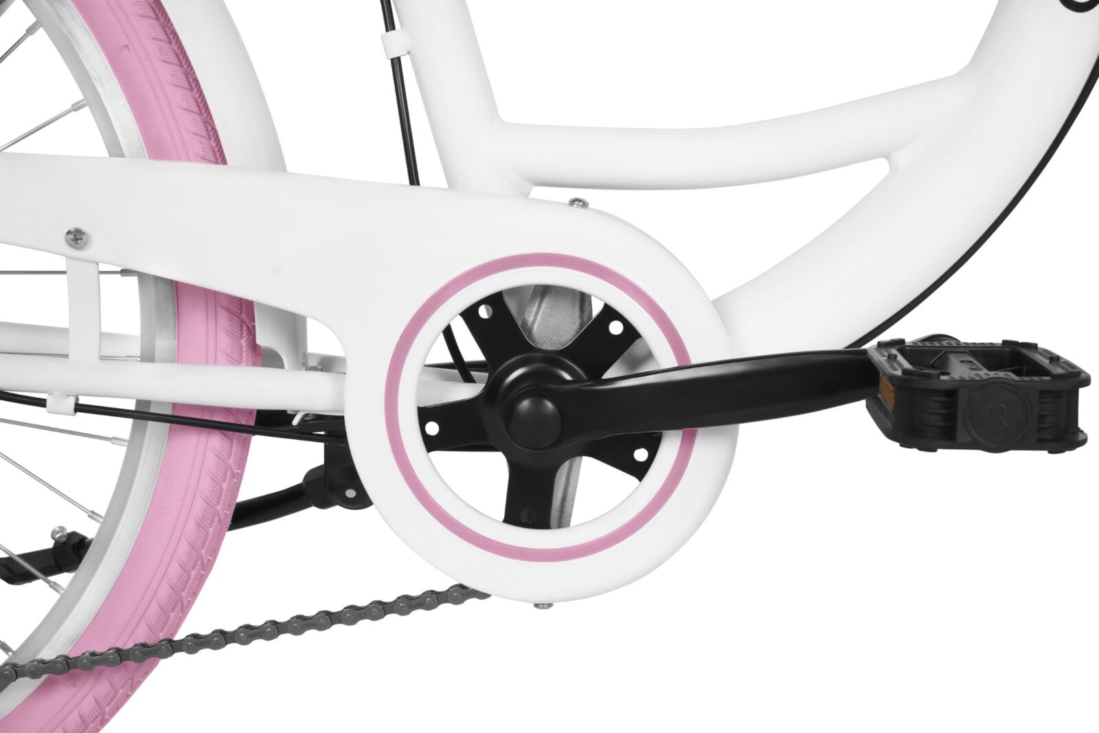 Cykelpedal och kedjehjul i närbild