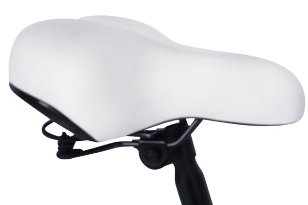 Vit cykelsadel med svart stödfäste